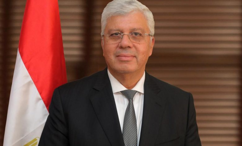 الدكتور أيمن عاشور وزير التعليم العالي والبحث العلمي