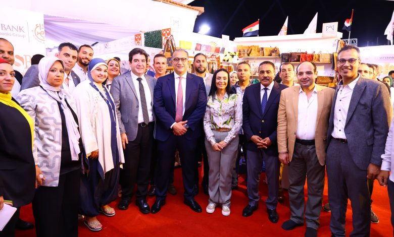 وزيرة التضامن تتفقد معرض ديارنا بالساحل الشمالي