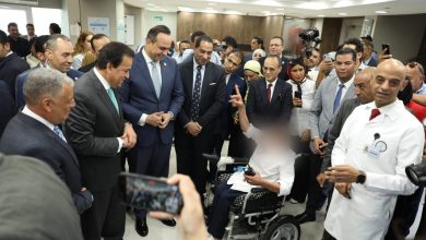 صورة وزير الصحة يفتتح أول “معمل محاكاة” بالمعهد الفني الصحي بالإسماعيلية