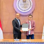 وزير التربية والتعليم يكرم أوائل الثانوية العامة على مستوى الجمهورية