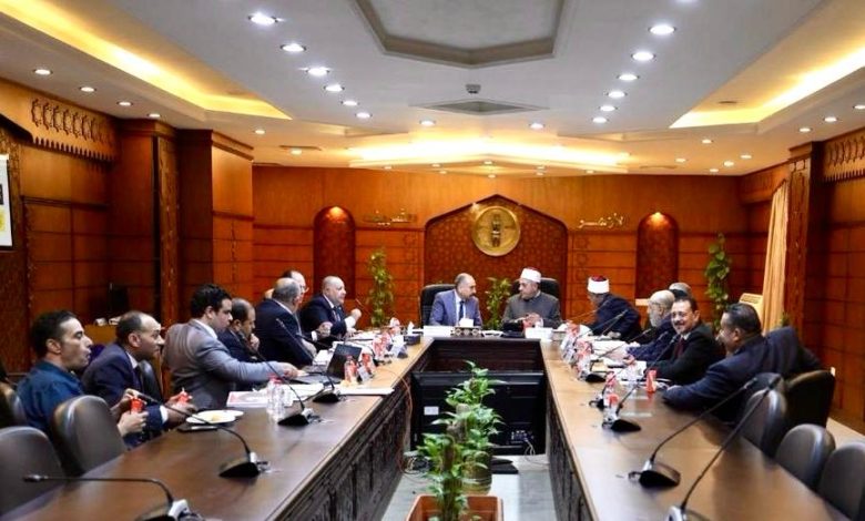 "المعاهد الأزهرية" و"التربية والتعليم" يتعاونان لرعاية المعلمين