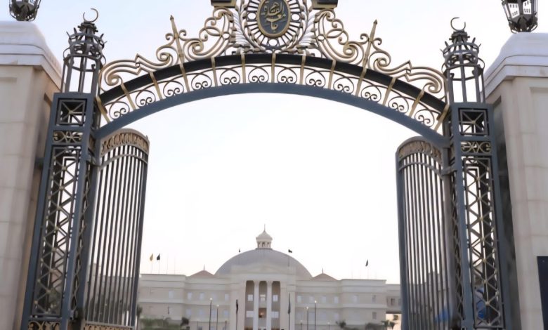 جامعة القاهرة