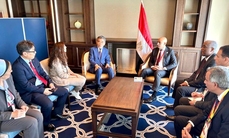 وزير التعليم يلتقي رئيس جامعة هيروشيما لبحث تعزيز التعاون