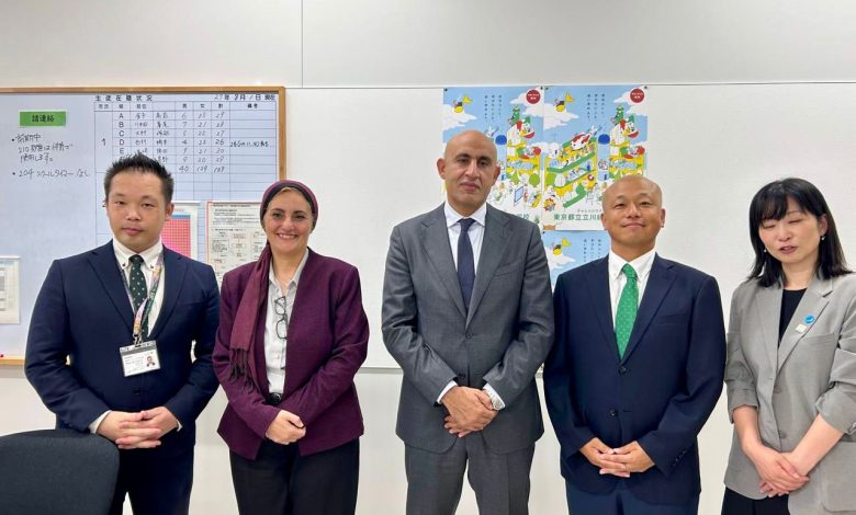 "عبد اللطيف" يتفقد مدرسة "تاتشيكاوا ميدوري" بطوكيو