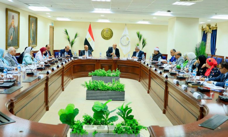 اجتماع المجلس الأعلى للتعليم قبل الجامعي