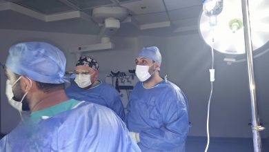 صورة لأول مرة تغيير الصمام الأورطي بتقنية «التافي» بمستشفى شرم الشيخ الدولي
