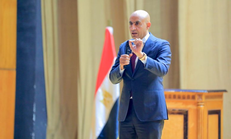 محمد عبد اللطيف وزير التربية والتعليم والتعليم الفني