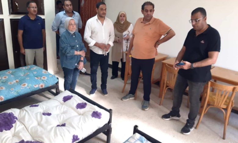 الدكتور شريف يوسف صالح رئيس جامعة بور سعيد خلال جولة تفقدية لمتابعة انجازات وتنفيذ الإنشاءات