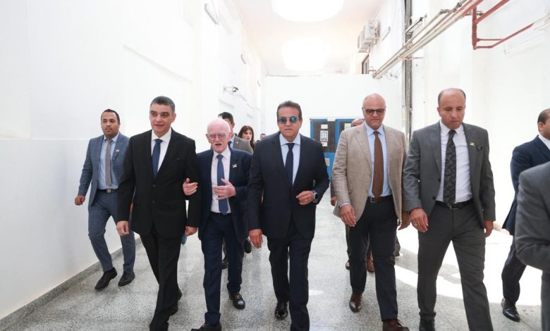 وزير الصحة يشهد أول خط إنتاج محلي لفلاتر الغسيل الكلوي