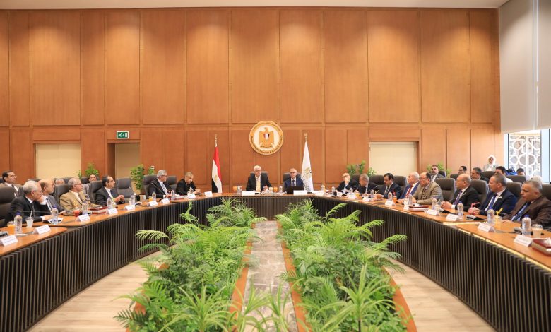 وزير التعليم العالي يترأس اجتماع مجلس الجامعات الأهلية