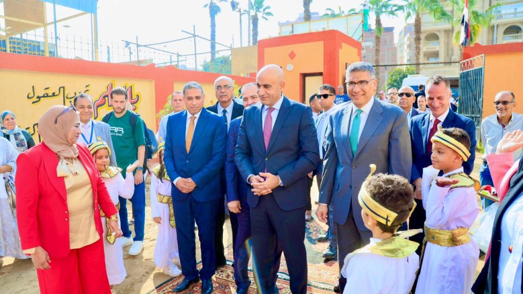استعدادا للعام الدراسي..وزير التربية والتعليم ومحافظ الجيزة يفتتحان 3 مدارس جديدة بالجيزة 