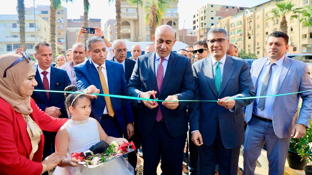 استعدادا للعام الدراسي..وزير التربية والتعليم ومحافظ الجيزة يفتتحان 3 مدارس جديدة بالجيزة 