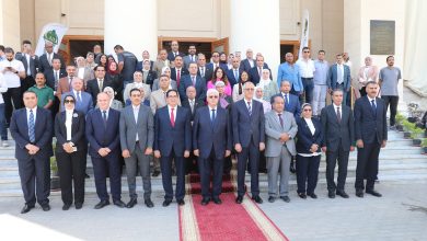 صورة “عاشور” يتفقد “جامعة القاهرة الأهلية”فى أول أيام العام الدراسي