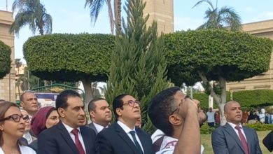 صورة رفع علم مصر …رئيس جامعة القاهرة يحتفل ببدء العام الدراسى