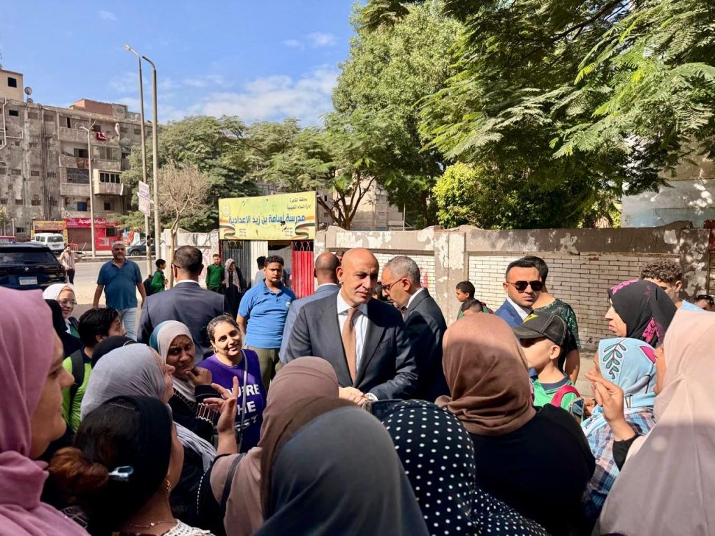 وزير التربية والتعليم يتابع انتظام الدراسة في مدارس عين شمس ومدينة السلام