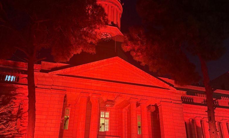 احتفالا باليوم العالمي لسلامة المريض..إضاءة قصر العيني