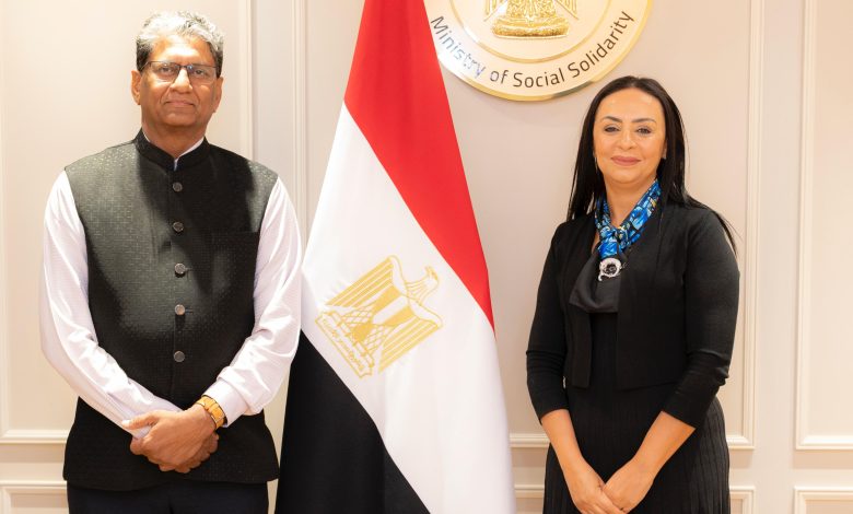 وزيرة التضامن تستقبل سفير الهند بالقاهرة