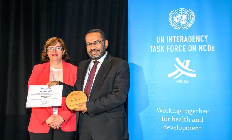 د.محمد حسانى يتسلم جائزة دولية تقديرًا لجهود مصر في مكافحة السمنة