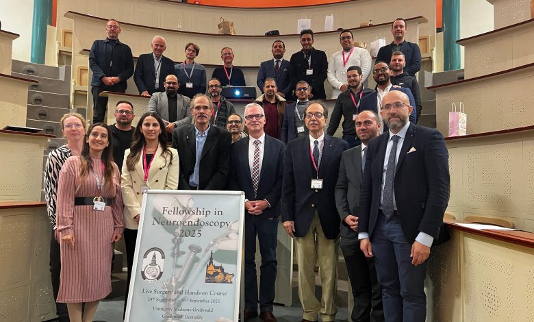 جامعة القاهرة و"جرايسفالد" الألمانية تحتفلان بتسليم شهادات الزمالة لجراحة المخ والأعصاب