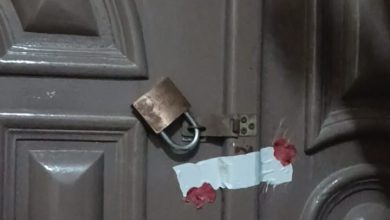 صورة إغلاق وتشميع منشآت طبية غير مرخصة في البحيرة