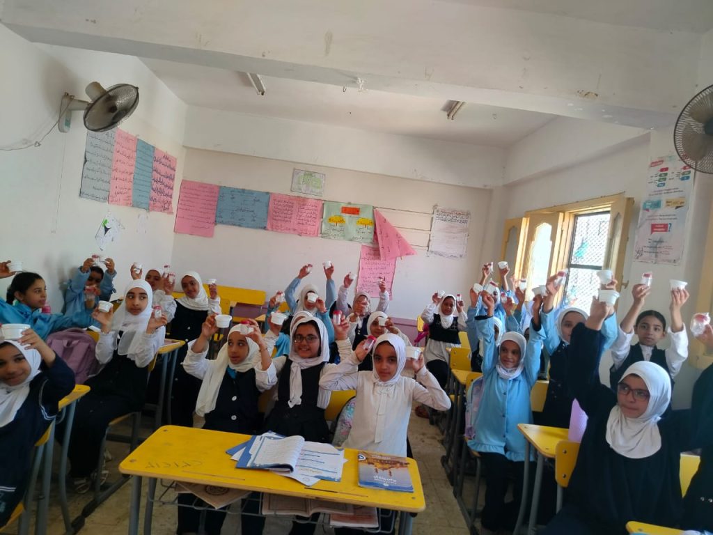 د.هالة عبد السلام ووكيل وزارة التعليم بالجيزة يتفقدان مدارس إدارة الدقي 