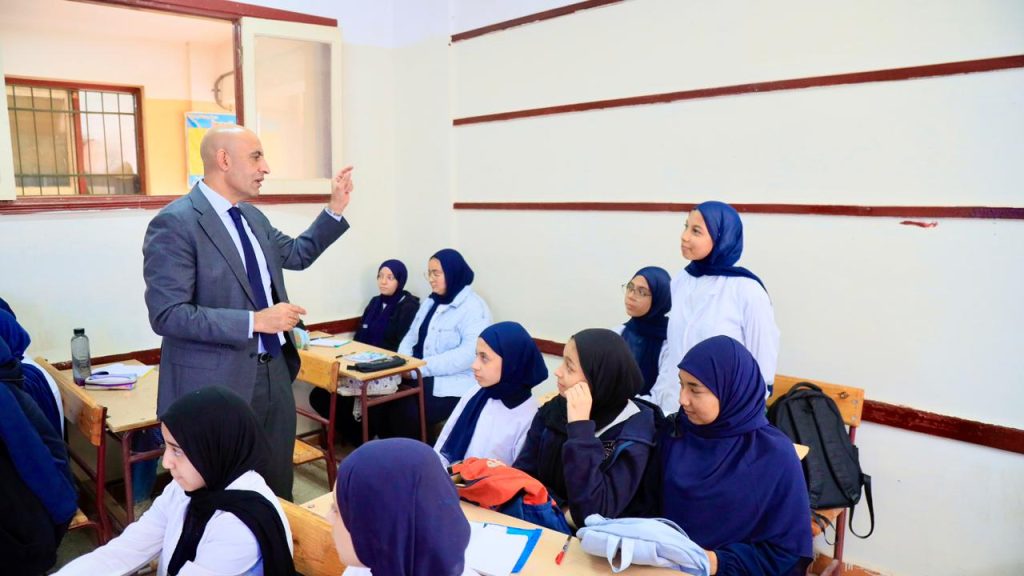 جولة وزير التعليم داخل مدارس سوهاج 
