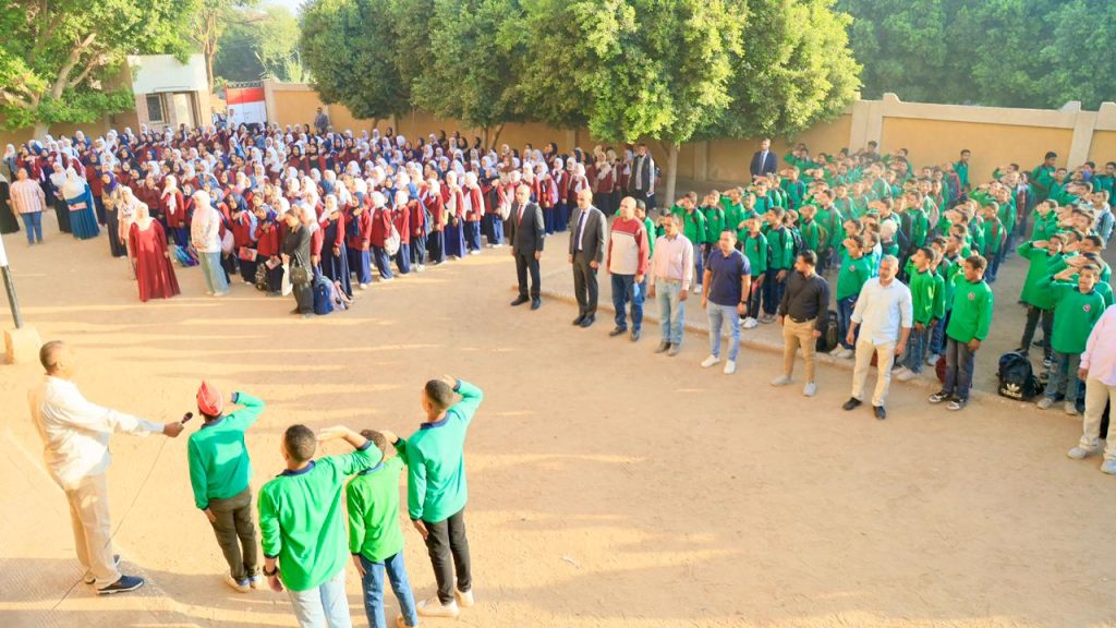 جولة وزير التعليم داخل مدارس سوهاج 