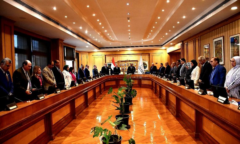 اجتماع مجلس جامعة حلوان