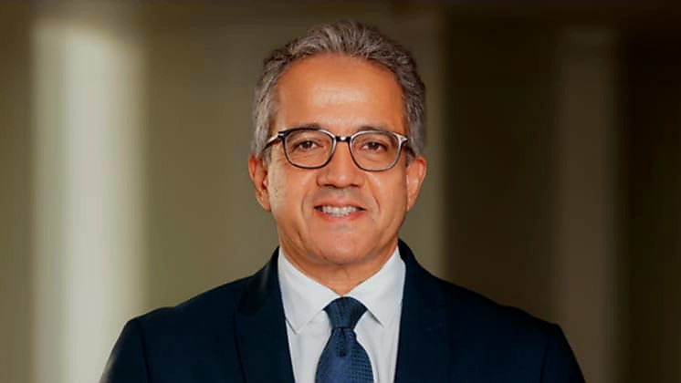 الدكتور خالد العناني