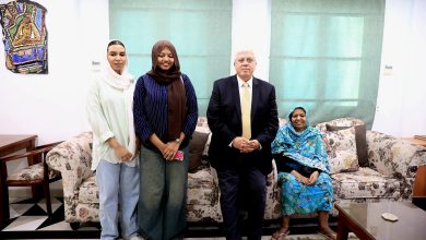 صورة «عاشور » يتفقد إدارة الجامعات الخاصة والأهلية والوافدين