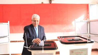 صورة وزير التعليم العالي يُدلي بصوته في انتخابات مجلس النواب