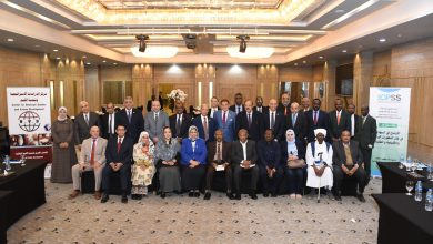 صورة خبراء ودبلوماسيون في القاهرة يضعون خارطة طريق لحل الأزمة السودانية