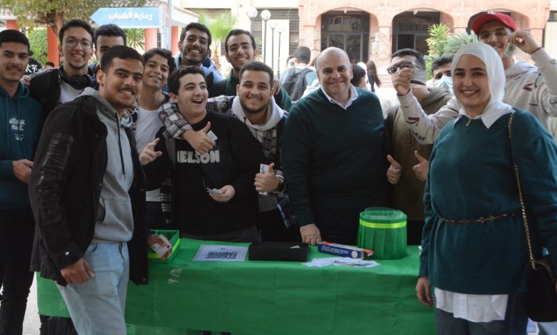 كلية طب "قصر العيني" تحتفل بمرور عام على تدشين أنشطة «المكتب الأخضر»