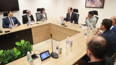 صورة نائب وزير الصحة والسكان يعقد اجتماعًا مع وفد رفيع المستوى من دولة ليبيا