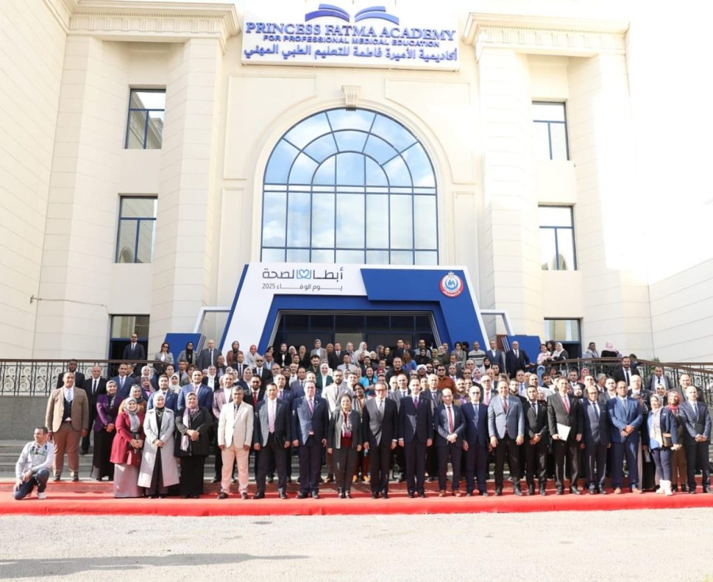 تكرّيم (أبطال الصحة) خلال احتفالية «يوم الوفاء»