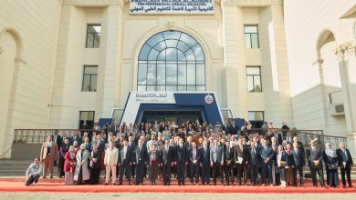 صورة وزير الصحة يكرم 323 من الفرق الطبية فى “يوم الوفاء”