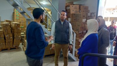 صورة وكيل صحة البحيرة يتفقد مصنع الأدوية بدمنهور للاطمئنان على توافر المخزون