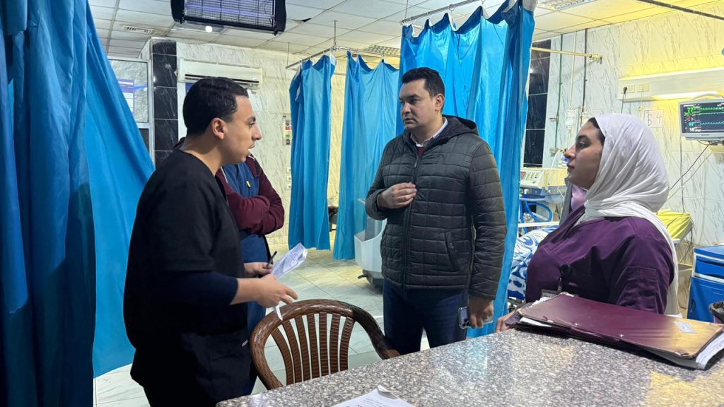 وكيل صحة البحيرة يتفقد مستشفى كفر الدوار العام