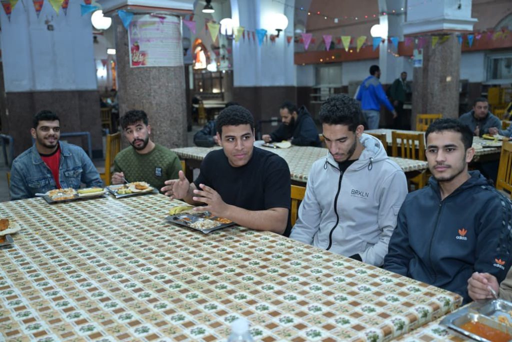 جولة تفقدية للدكتور محمد سامي عبد الصادق رئيس جامعة القاهرة داخل المدينة الجامعية للطلاب بمنطقة بين السرايات