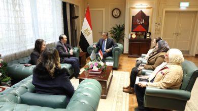 صورة وزير الصحة يبحث مع سفير كازاخستان تعزيز التعاون في التصنيع الدوائي