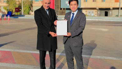 صورة وزير التعليم ونظيره الياباني يتفقدان «محور شينزو آبي»