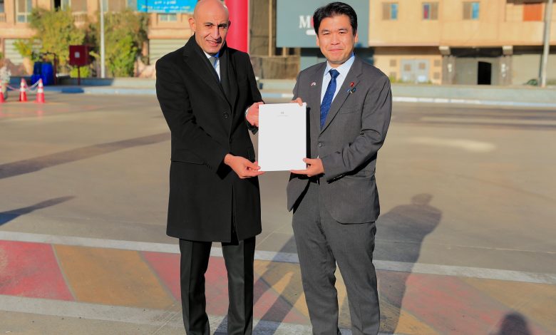 وزير التعليم ونظيره الياباني يتفقدان «محور شينزو آبي»