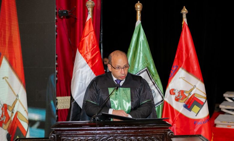 الدكتور حسام صلاح مراد عميد كلية طب قصر العيني ورئيس مجلس إدارة مستشفيات جامعة القاهرة