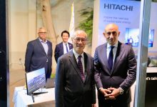 صورة وزير التعليم يشارك في احتفالية عيد ميلاد إمبراطور اليابان