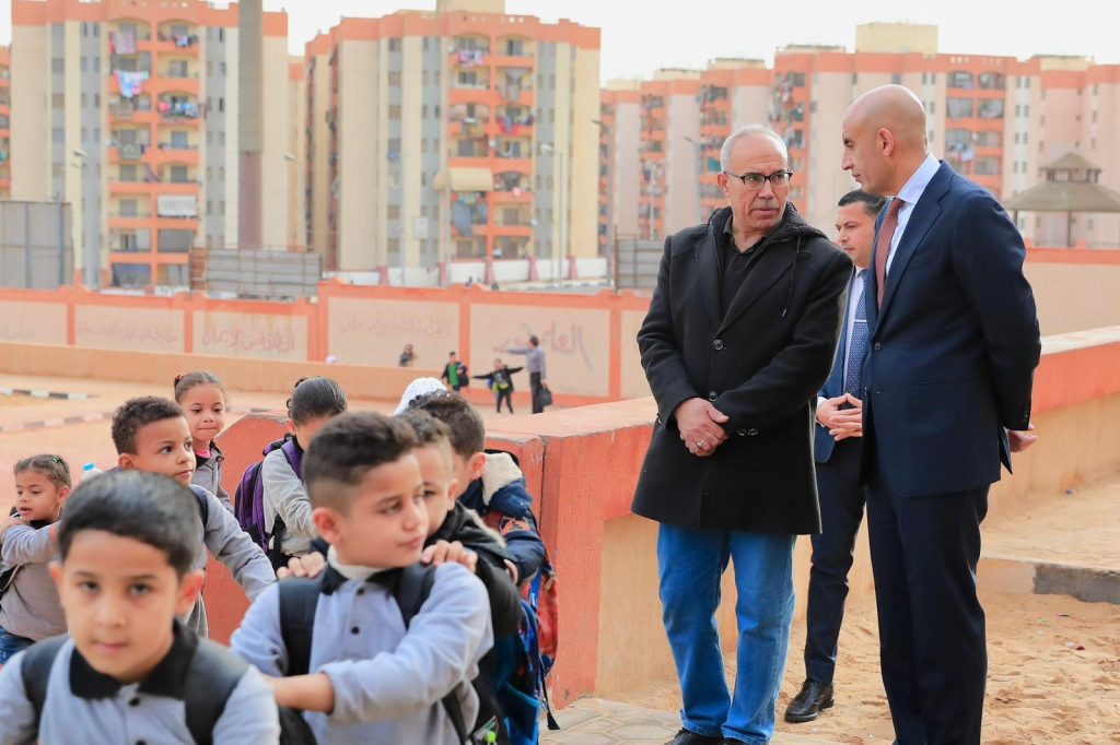جولة وزير التعليم بمدارس “تحيا مصر” بحي الأسمرات