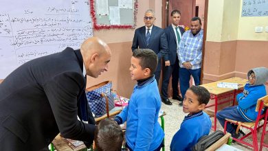 صورة وزير التربية والتعليم يزور مستشفى 57357 ويشيد بدوره الإنساني والعلمي