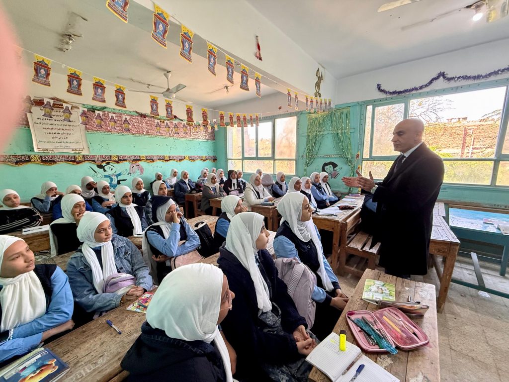 وزير التربية والتعليم يتفقد مدارس إدارة قوص بقنا 