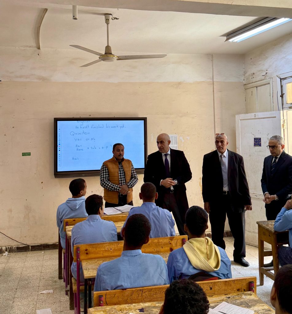 وزير التربية والتعليم يتفقد مدارس إدارة قوص بقنا 