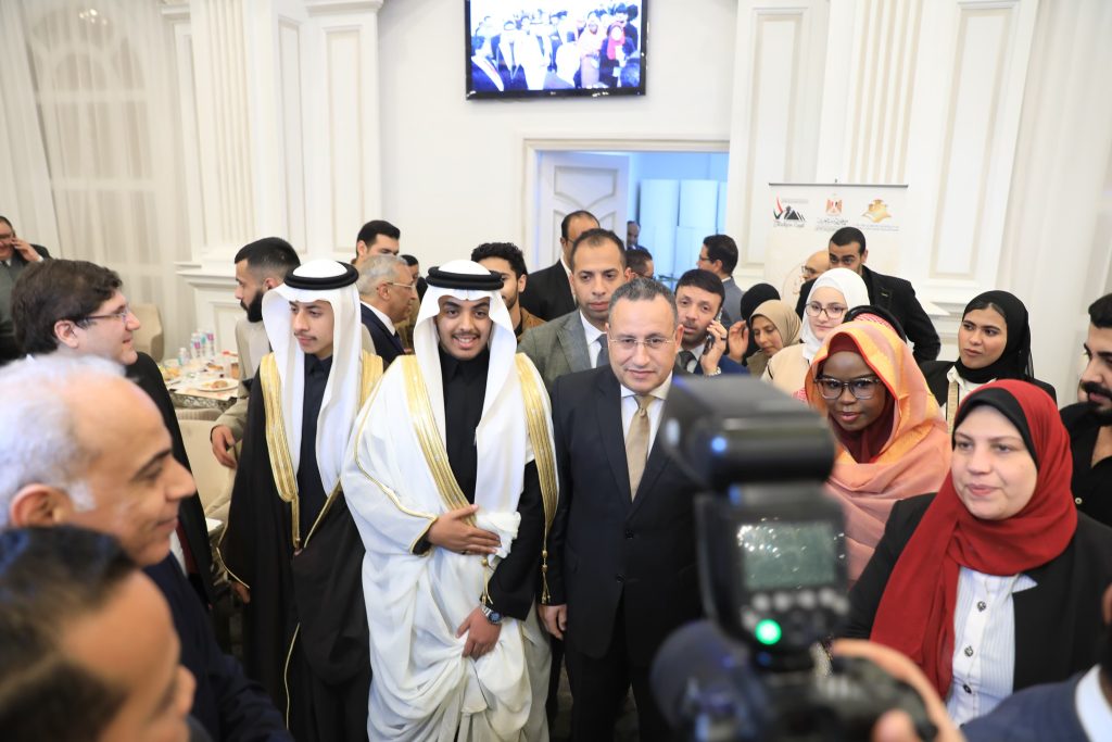  الدكتور عبدالعزيز قنصوة وزير التعليم العالي والبحث العلمي يشهد فعاليات حفل الإفطار السنوي للطلاب الوافدين