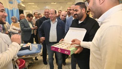 صورة عميد طب قصر العيني يتفقد الطوارئ فجر أول أيام العيد